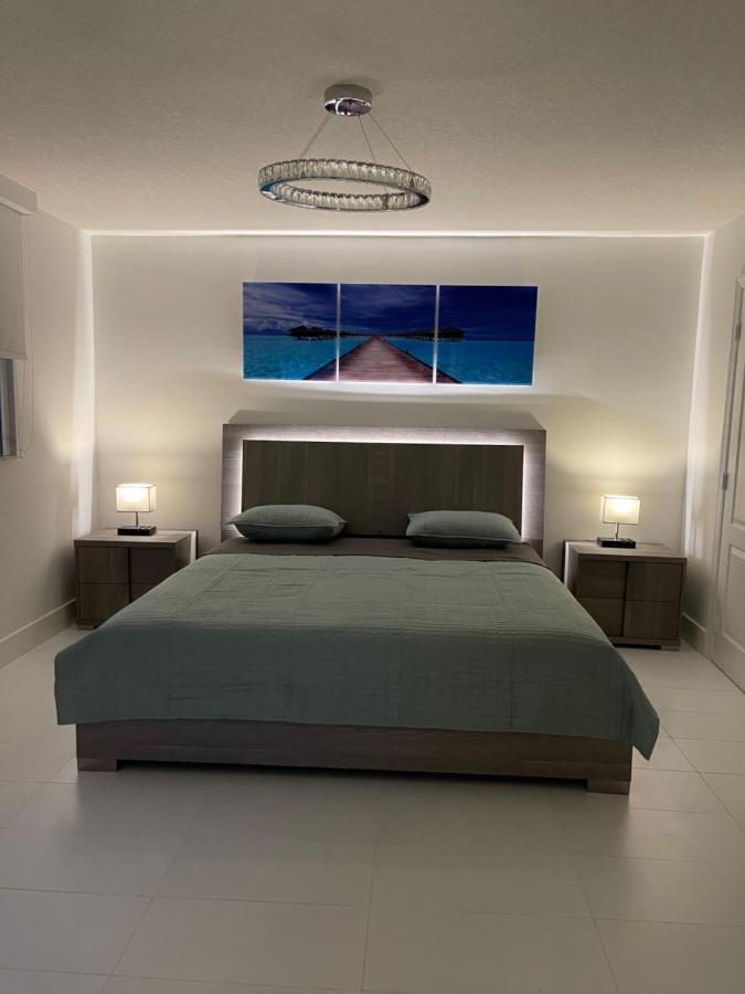 Downtown Brickell Bay & Pool View 4 Bedrooms Apartamento Miami