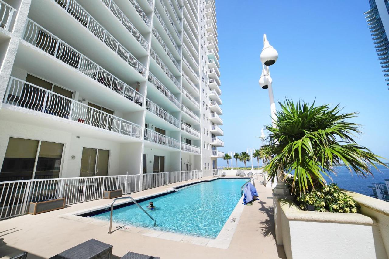 Downtown Brickell Bay & Pool View 4 Bedrooms Apartamento *